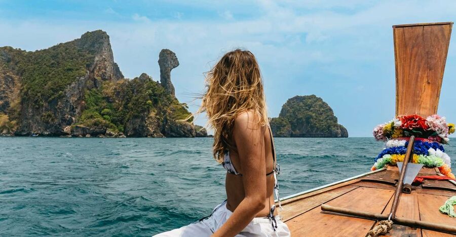 Krabi: 4 Islands Tour by Longtail Boat & Thai Buffet Lunch - Poda Island gives you the main beach break