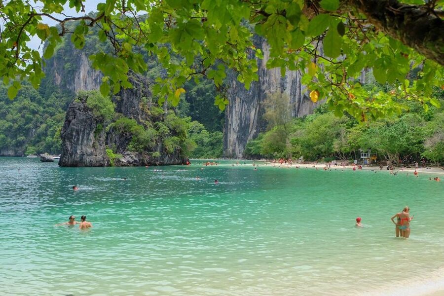 Krabi: Hong Islands Day Tour by Longtail Boat - Setting off in a traditional longtail boat