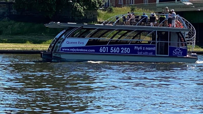 Krakow: Day or Night Vistula River Cruise with Audio Guide - How good is the audio guide?