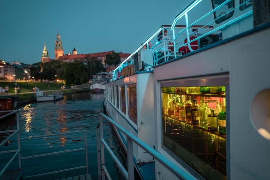 Kraków: Evening or Night River Cruise - Key points to know before booking