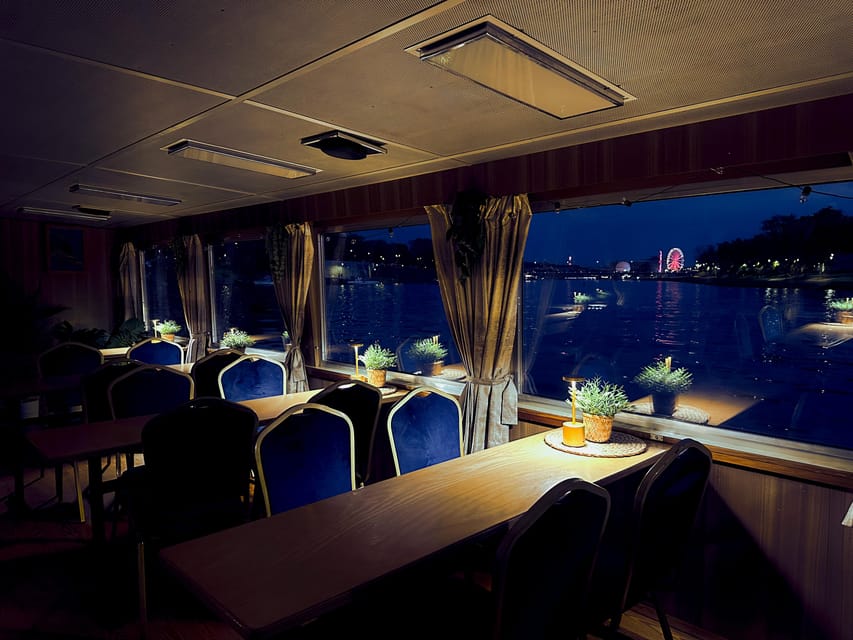 Kraków: Evening or Night River Cruise - Returning past the Norbertine convent and Manggha