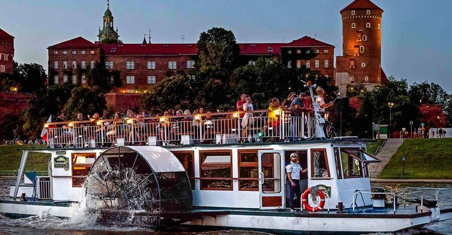 Krakow: Sightseeing Cruise by Vistula River - Five things to know before boarding