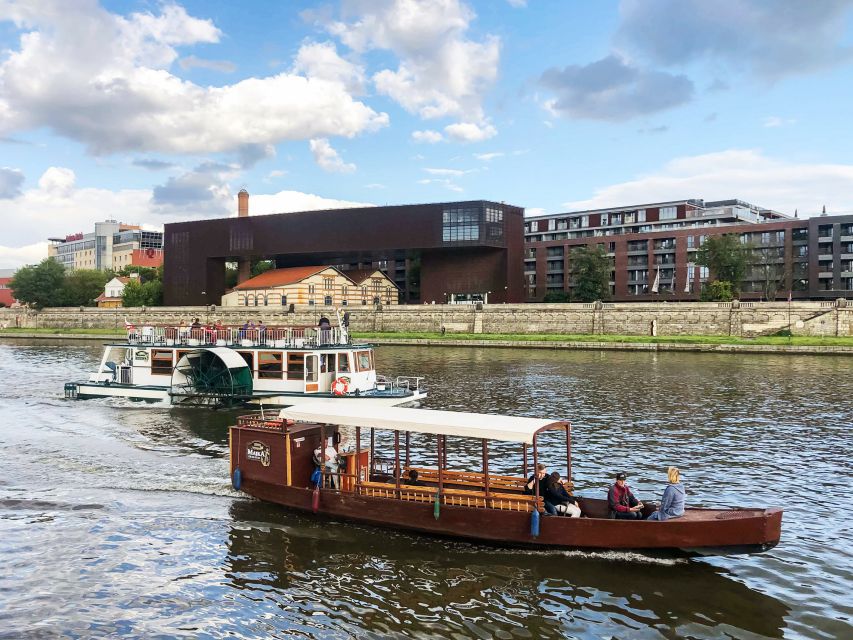 Krakow: Sightseeing Cruise by Vistula River - Kazimierz, Cricoteka, and Church on the Rock