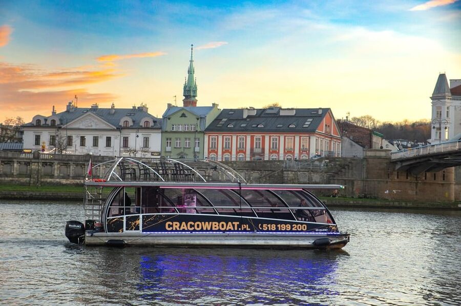 Krakow: Sightseeing Cruise on Vistula River with Audio Guide - Cricoteka, St. Joseph’s Church, and the return ride