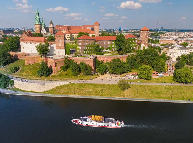 Krakow: Vistula River Sightseeing Cruise with Audio Guide - Starting near the Grunwald Bridge