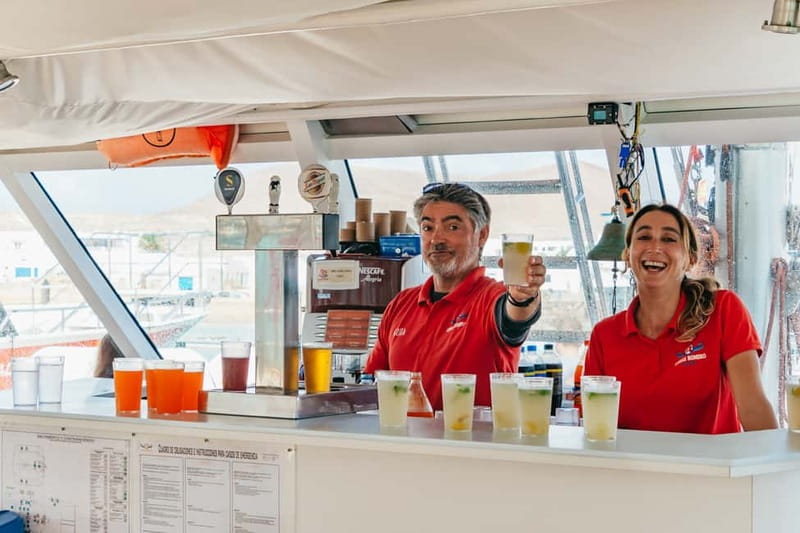 La Graciosa: Island Cruise with Lunch and Water Activities - What the day feels like for families