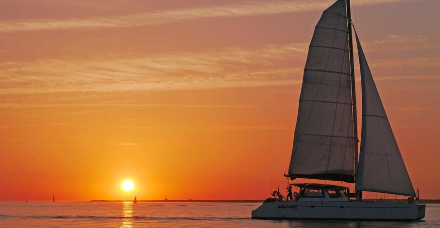 La Rochelle: 2-Hour Sunset Sailing Cruise - Meeting the boat beneath La Rochelle’s towers