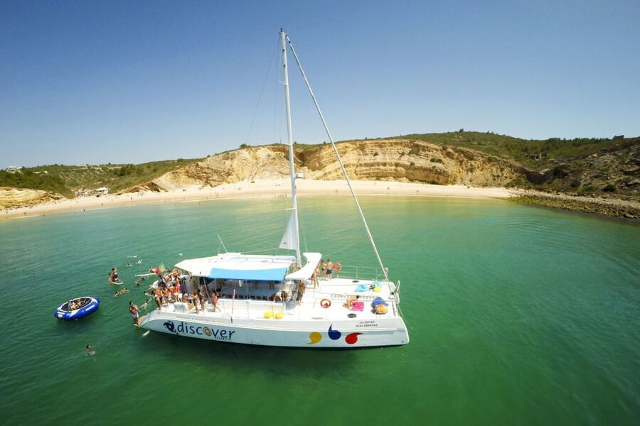 Lagos: Piedade Caves & Coastline - Catamaran - Leaving Lagos Marina on a spacious catamaran