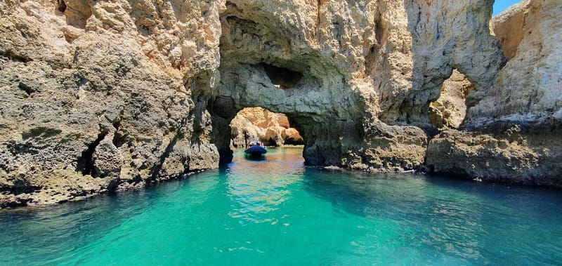 Lagos: Ponta da Piedade Caves Boat Tour - How the timing changes the ride