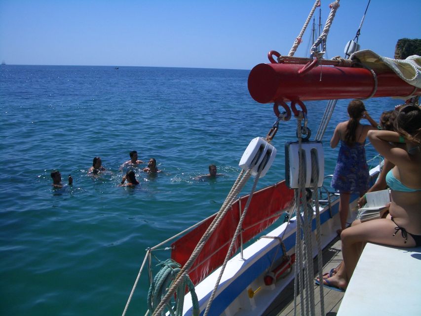 Lagos: Ponta Piedade Sail & Caves Cruise w/Portuguese Tapas - Key points at a glance