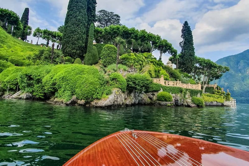 Lake Como: Classic Boat Private Tour - Villa Balbianello from the water
