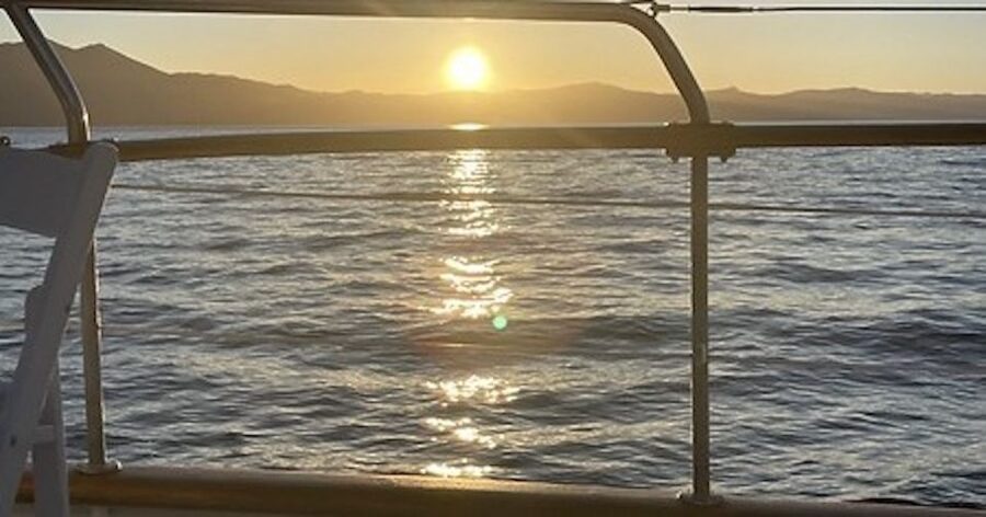 Lake Tahoe: Scenic Sunset Cruise with Drinks and Snacks - Meeting the boat at Tahoe Keys Marina