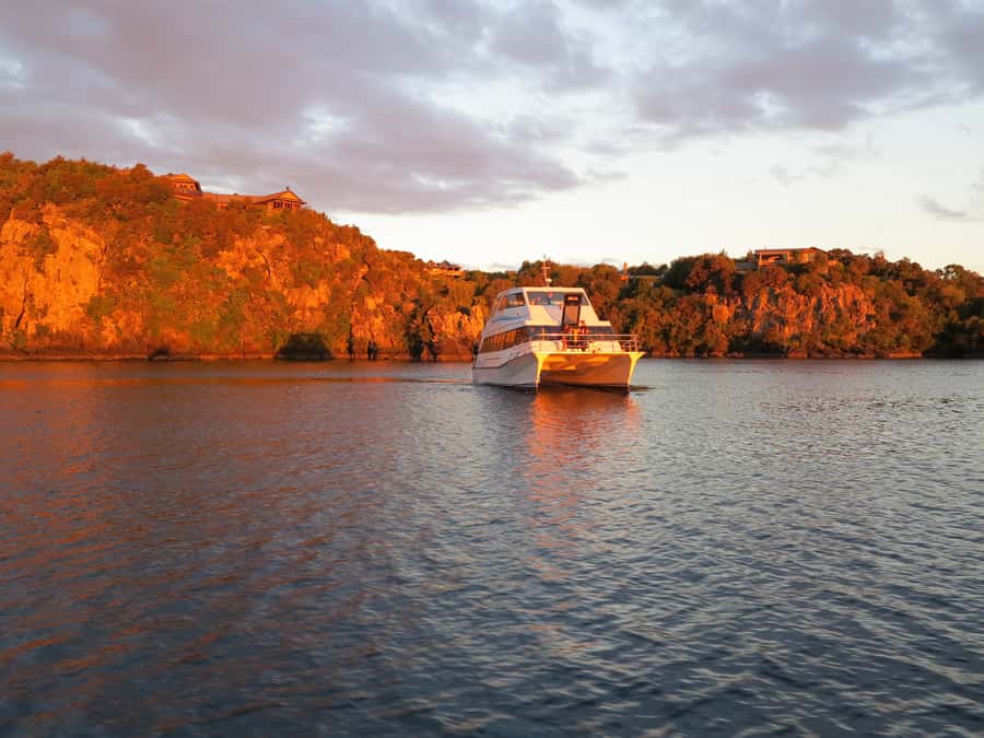 Lake Taupo: 1.5-Hour Maori Rock Carvings 5:00 PM Cruise - Practical tips for a better cruise