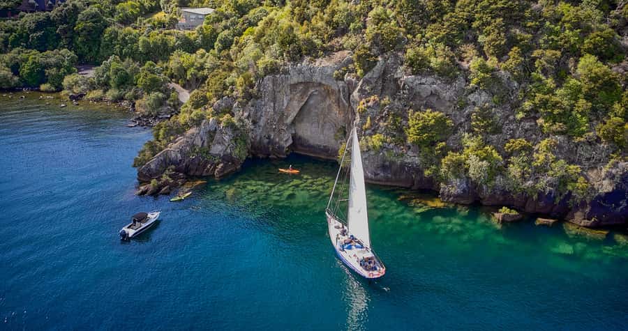 Lake Taupo: Classical Sailing to the Māori Rock Carvings - Key points before you book