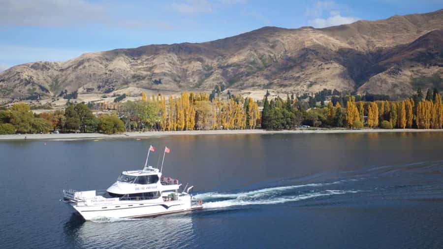 Lake Wanaka Happy Hour Cruise - What the hour feels like from start to finish