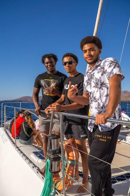 Lanzarote: Luxury Sailing Excursions to Papagayo - Lunch, Canarian touches, and all-inclusive drinks