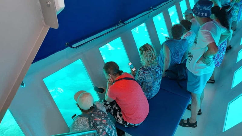 Larnaca: Yellow Submarine Mini Cruise with a Swim Stop - The 20-minute swim stop above the wreck