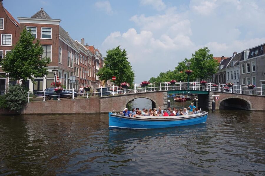 Leiden: Cruise through the Historic City Center with Guide - Booking tips for a smoother ride