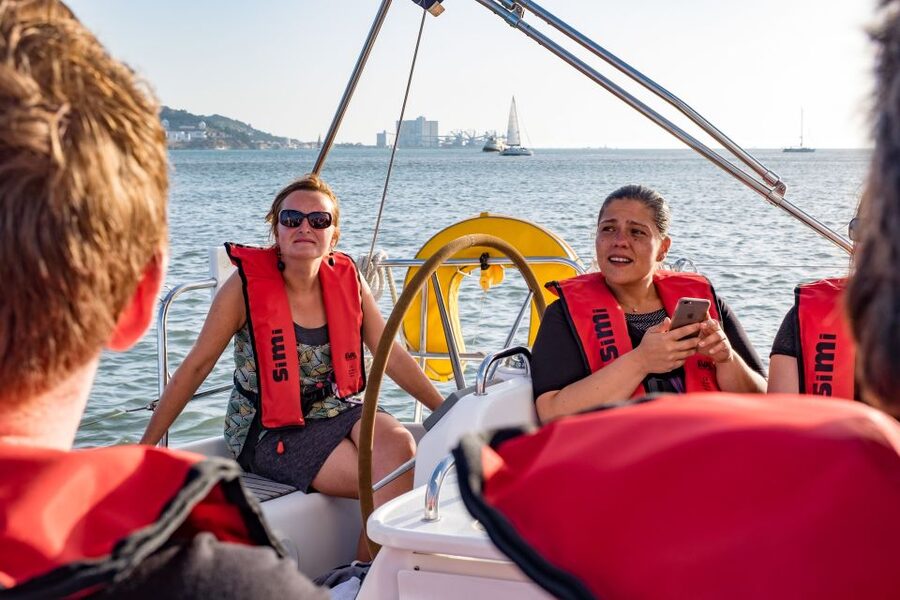 Lisbon: 1 or 2-Hour Cruise along the Tagus River - A boat ride with room to relax