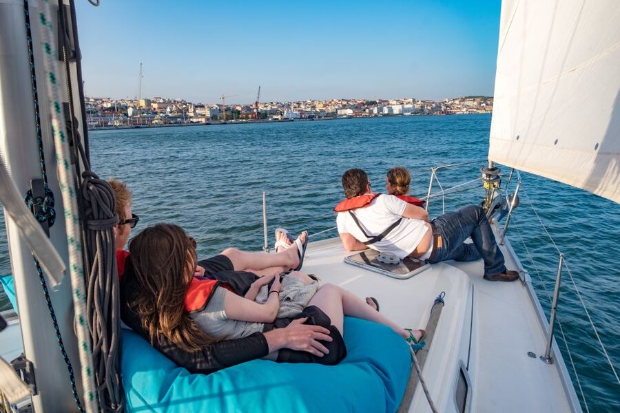 Lisbon: 1 or 2-Hour Cruise along the Tagus River - Daylight or sunset on the Tagus