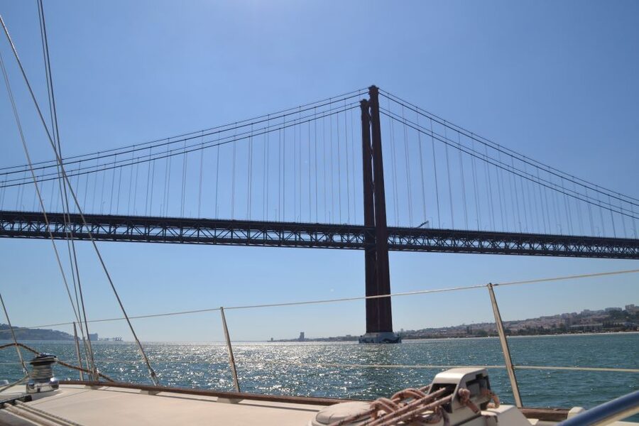 Lisbon: Champagne Sailing Tours - Belém’s monuments from the Tagus