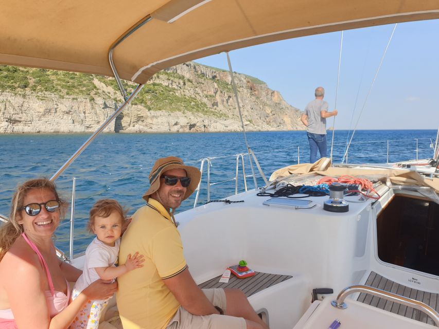 Lisbon: Champagne Sailing Tours - What the $58 price really buys you