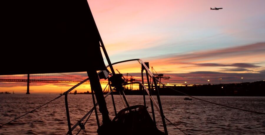 Lisbon: Daylight or Sunset on a Vintage Sailboat - São Jorge Castle from below