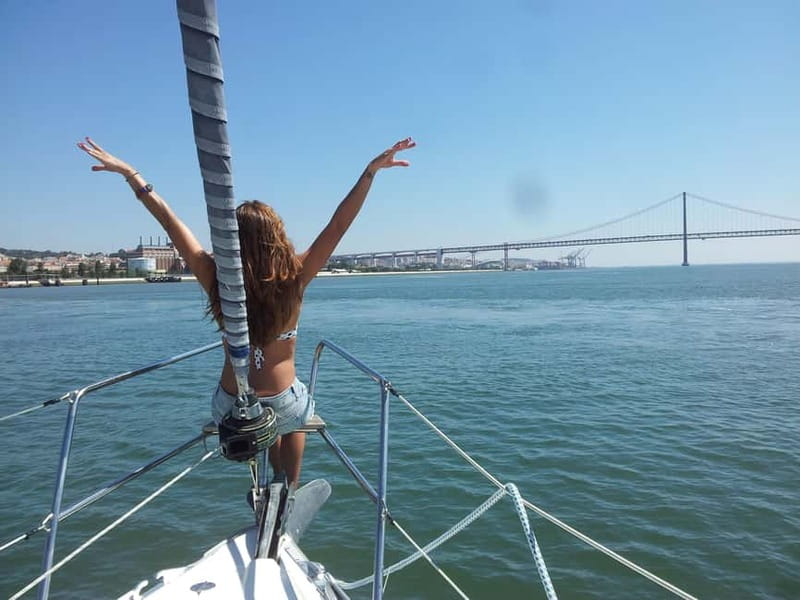 Lisbon: Daytime or Sunset Boat Cruise with History and Wine - Choosing daytime or sunset