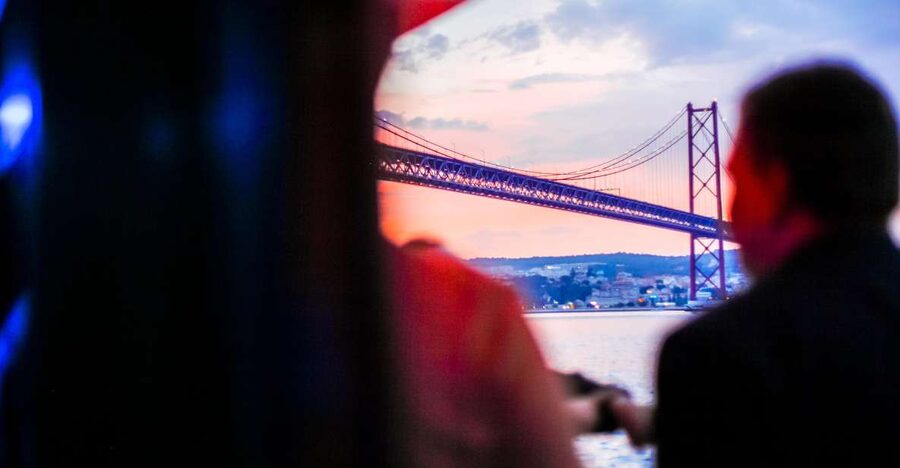 Lisbon: Disco Night Cruise with DJ and Open Bar - Key points to know before boarding