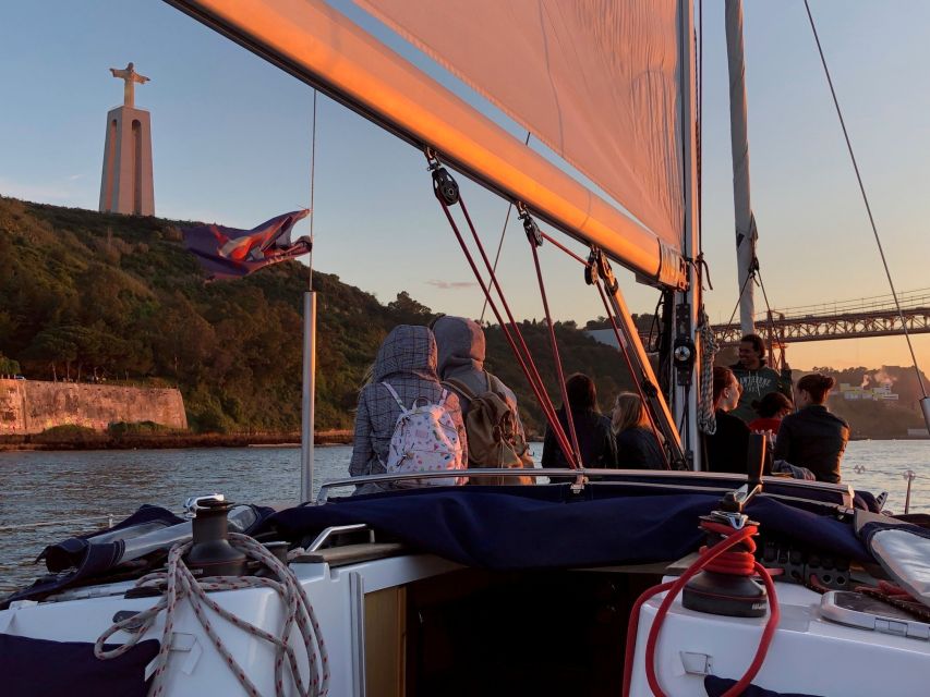 Lisbon: Enjoy a Sunset or Night Tagus River Sailboat Cruise - Why a Tagus Sail Works So Well in Lisbon