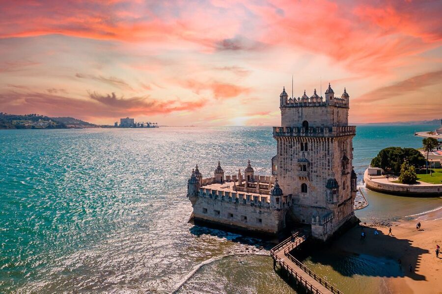 Lisbon: Helicopter Ride, Boat Trip, & Old Town Walking Tour - Praça do Comércio and the broad mouth of the Tagus