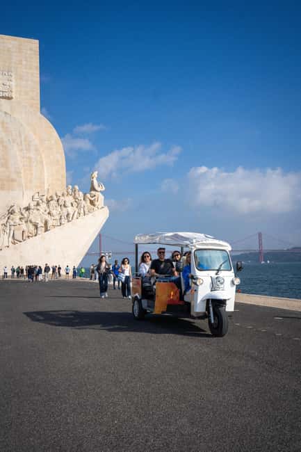 Lisbon: Private Tuk Tuk Tour with Optional Boat Cruise - Commerce Square, Pink Street, and the central neighborhoods