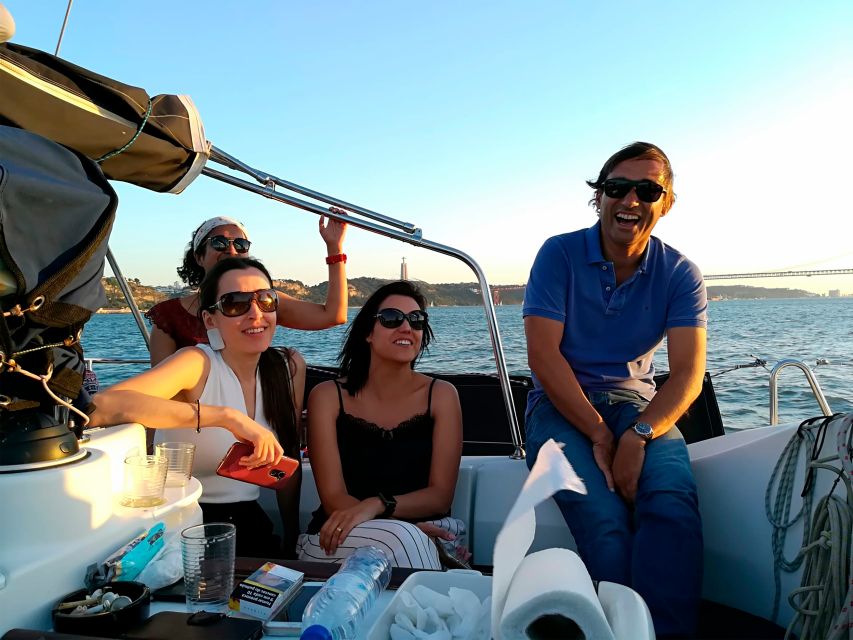 Lisbon: Sailing Tour with Wine and Snacks - The Monument to the Discoveries and the return