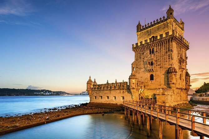Lisbon: Sunset Catamaran Boat Tour with Music and Drinks - Champalimaud Foundation and the Belém waterfront