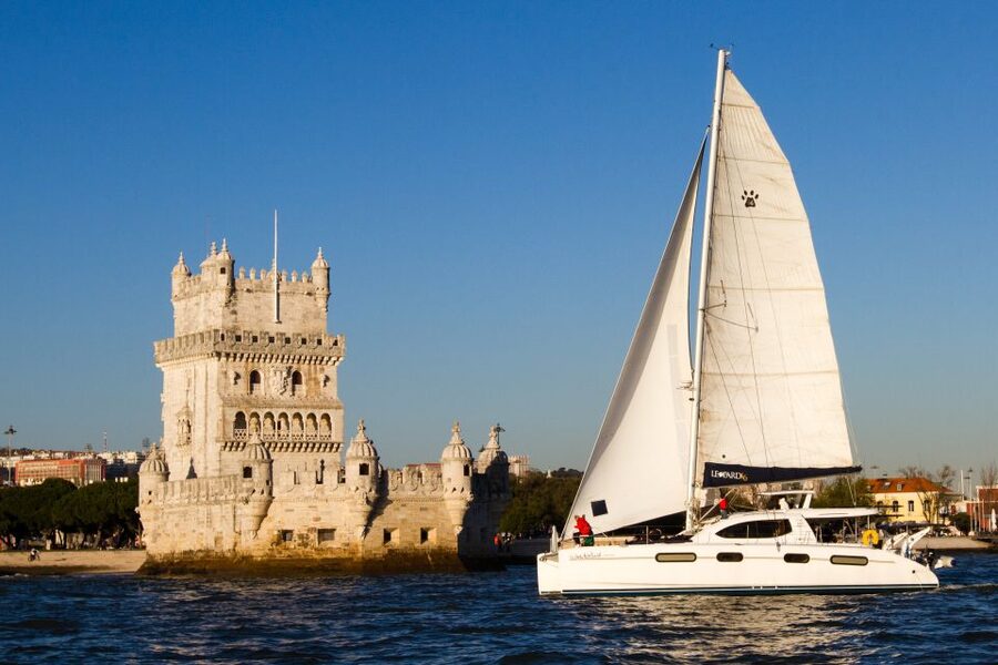 Lisbon: Sunset Cruise With Drinks on Spacious Yacht - Key points to know before you book
