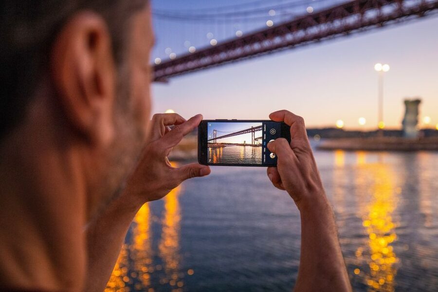 Lisbon: Sunset Cruise with Live DJ and Drinks - Key points to know before boarding