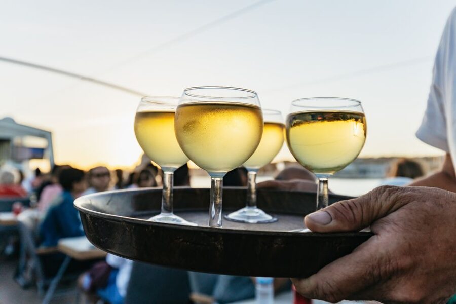 Lisbon: Sunset Cruise with Welcome Drink and Snacks - The sunset viewpoint and the return route