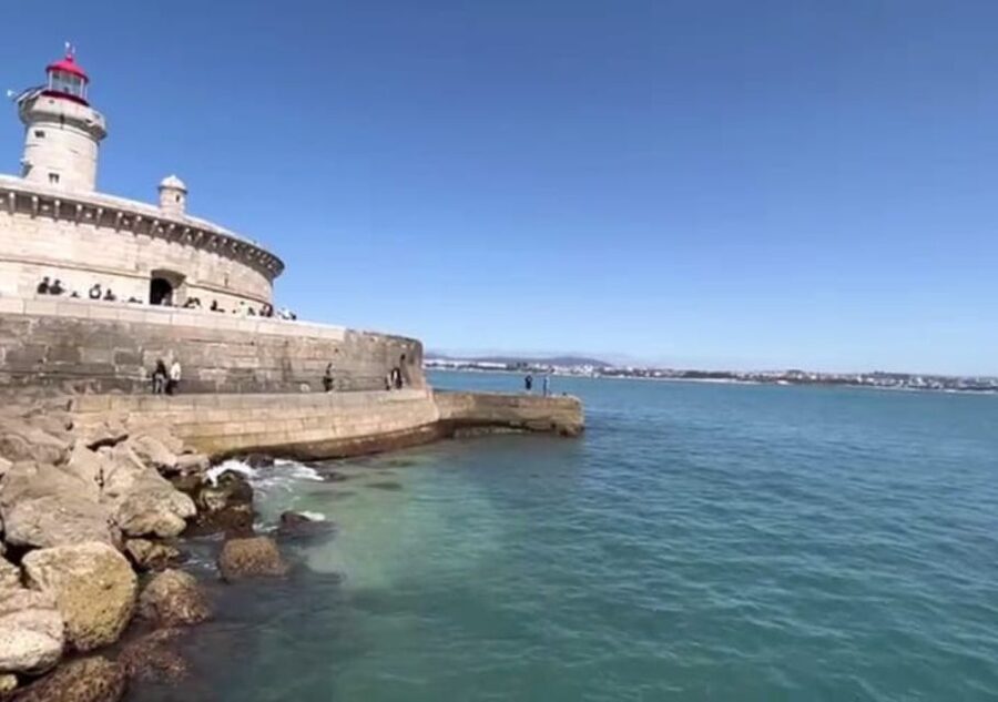 Lisbon: Tagus River Cruise to the Ocean & Dolphin Watching - Trafaria and the Fort of São Lourenço do Bugio