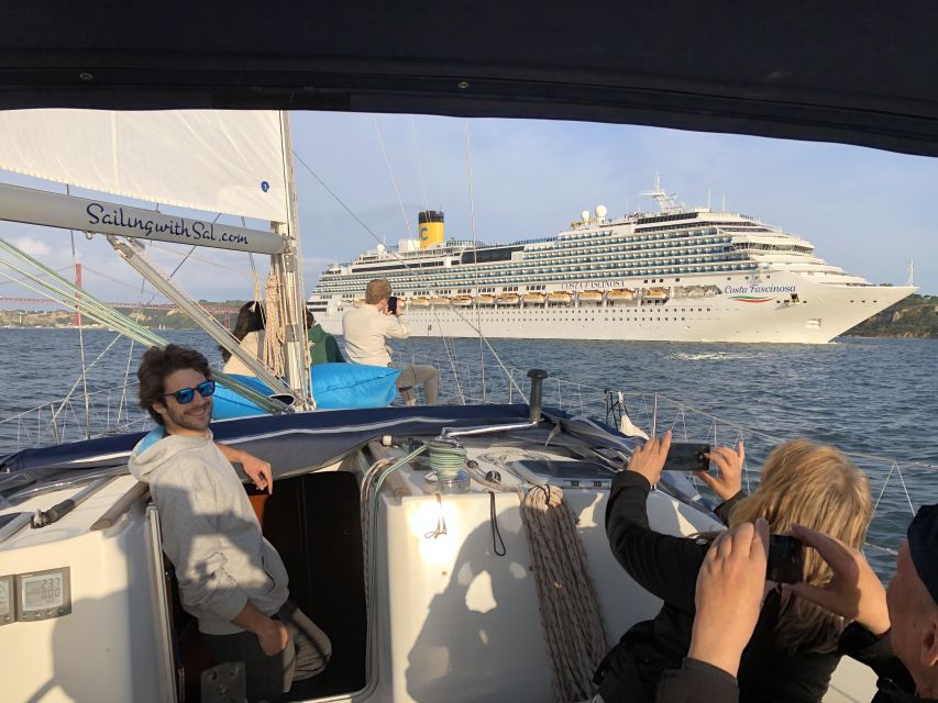 Lisbon: Tagus River Sunset Cruise with Drinks - Key points before you book