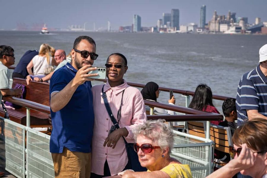 Liverpool: Sightseeing River Cruise on the Mersey River - Returning to Pier Head