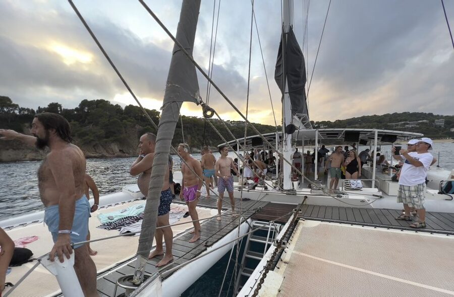 Lloret de Mar: Sunset Catamaran Cruise with DJ and Drinks - What to bring and what to leave behind