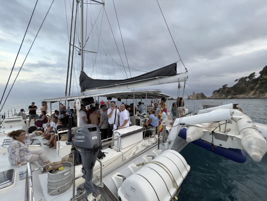 Lloret de Mar: Sunset Catamaran Cruise with DJ and Drinks - Who should book this cruise?