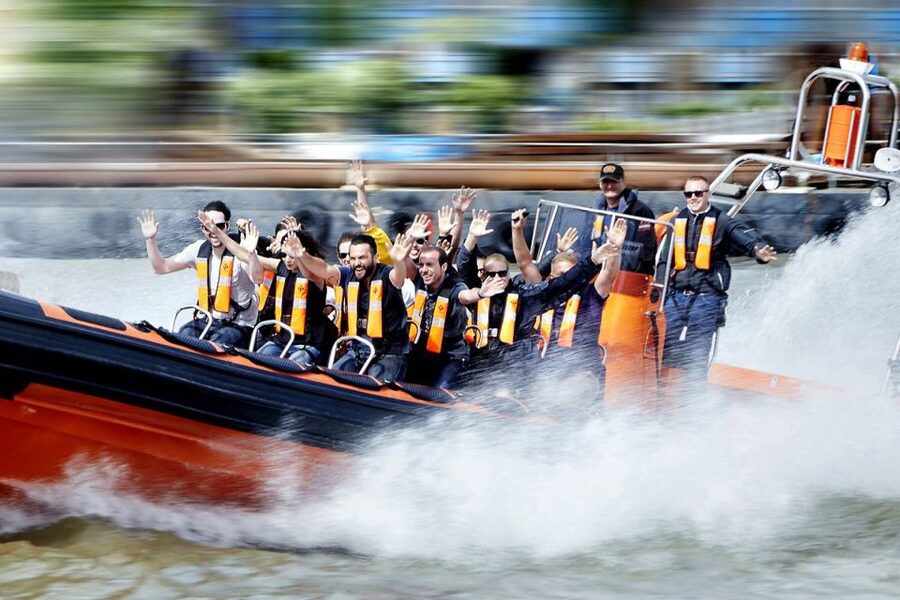London: Speedboat Tour Through Heart of the City - The first stretch: Tate Modern, Shakespeare’s Globe, and St. Paul’s