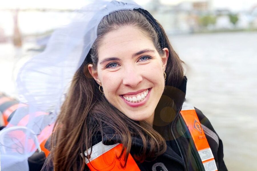 London: Speedboat Tour Through Heart of the City - The high-speed run toward Wapping