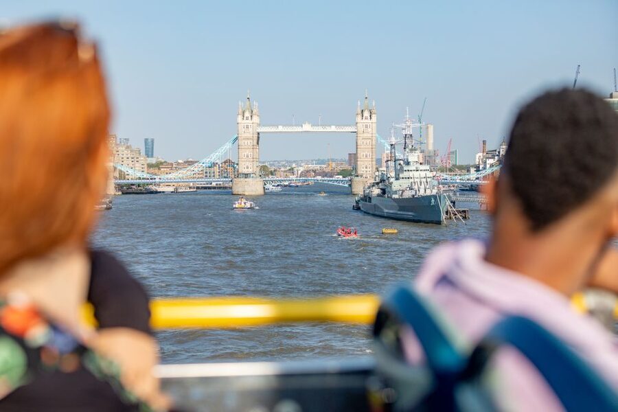 London: Tootbus Hop-on Hop-off (Optional River Cruise) - Blue Route: the longer circuit through major sights