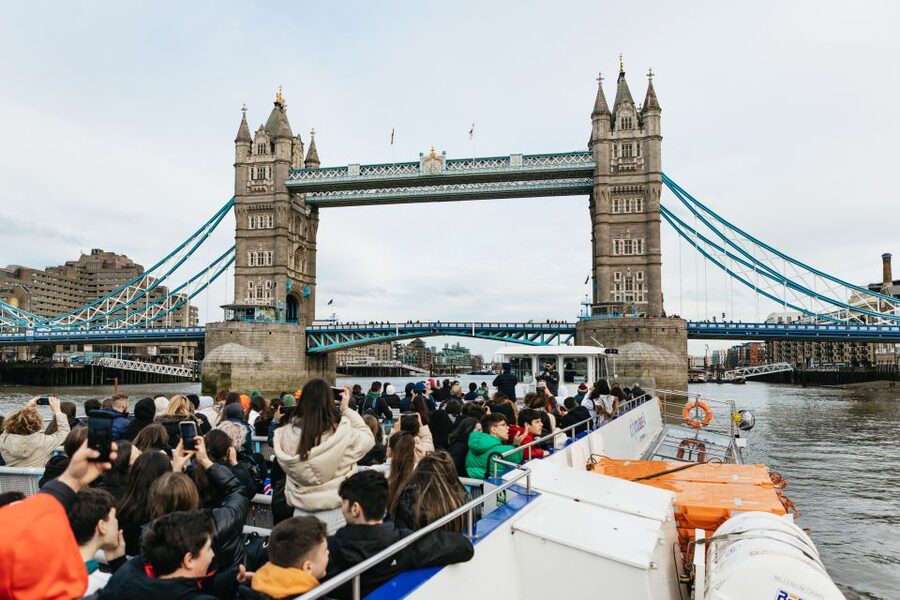 London: Tootbus Must-See Hop-On Hop-Off Bus Tour with Cruise - The yellow route connects London’s headline sights
