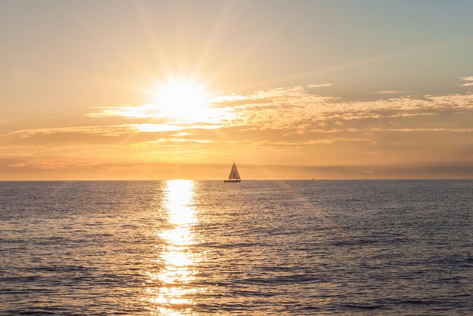 Los Cabos Luxury Sunset Sail with Light Appetizers and Open Bar - Weather and Cancellation Details