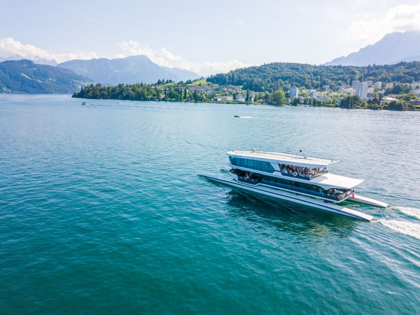 Lucerne: Round-Trip Catamaran Cruise on Lake Lucerne - What makes this cruise worth your hour
