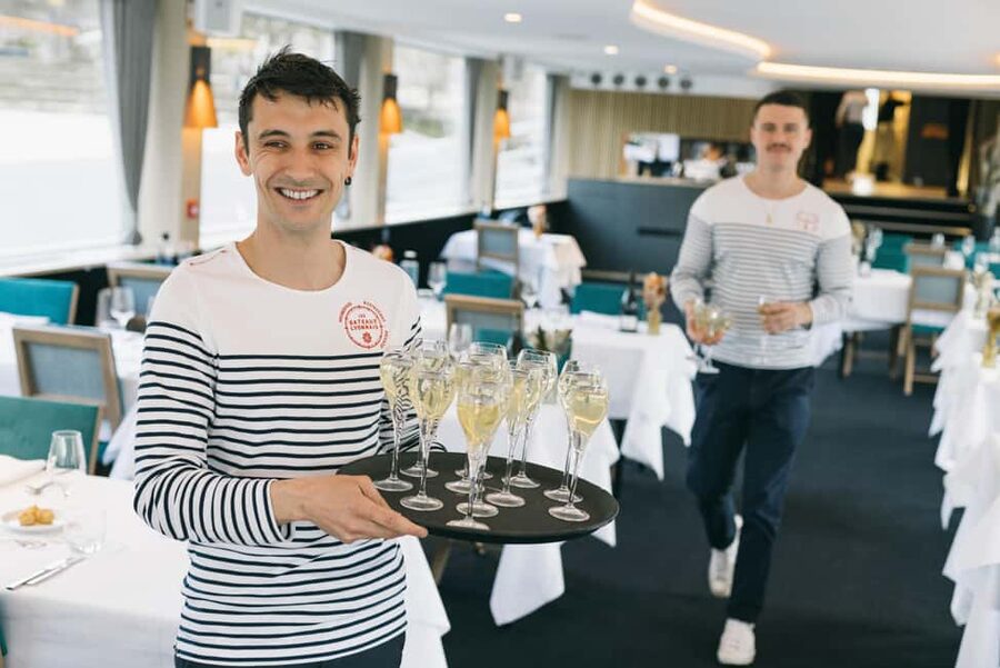 Lyon 2.5-Hour Dinner Cruise - Timing, comfort, and who will enjoy it