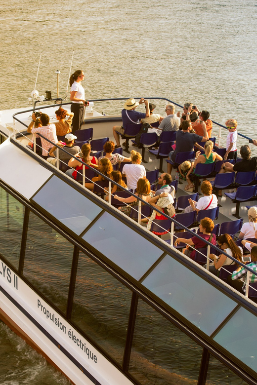 Lyon: Guided Sightseeing Cruise - Boarding at 2 Quai des Célestins